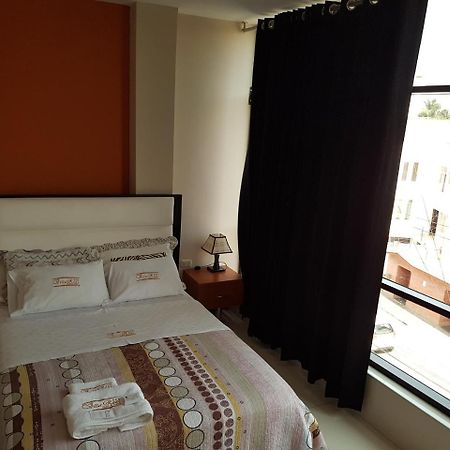 Villa Real Hotel & Suites Чиклайо Экстерьер фото