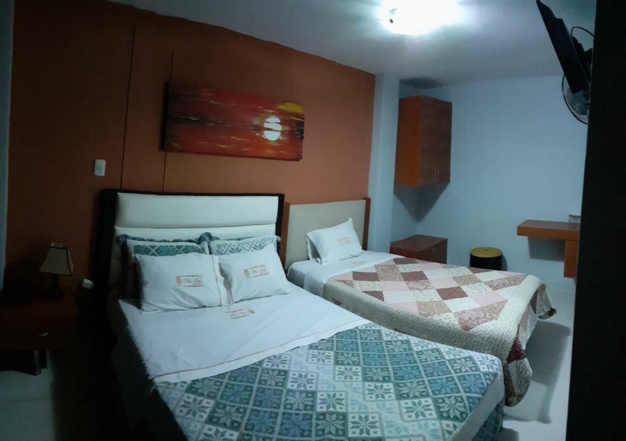 Villa Real Hotel & Suites Чиклайо Экстерьер фото